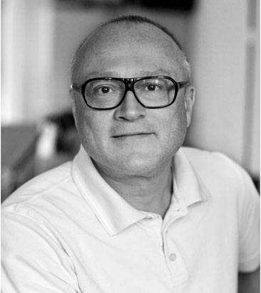 Hans Henrik Steenfos, speciallæge i plastikkirurgi